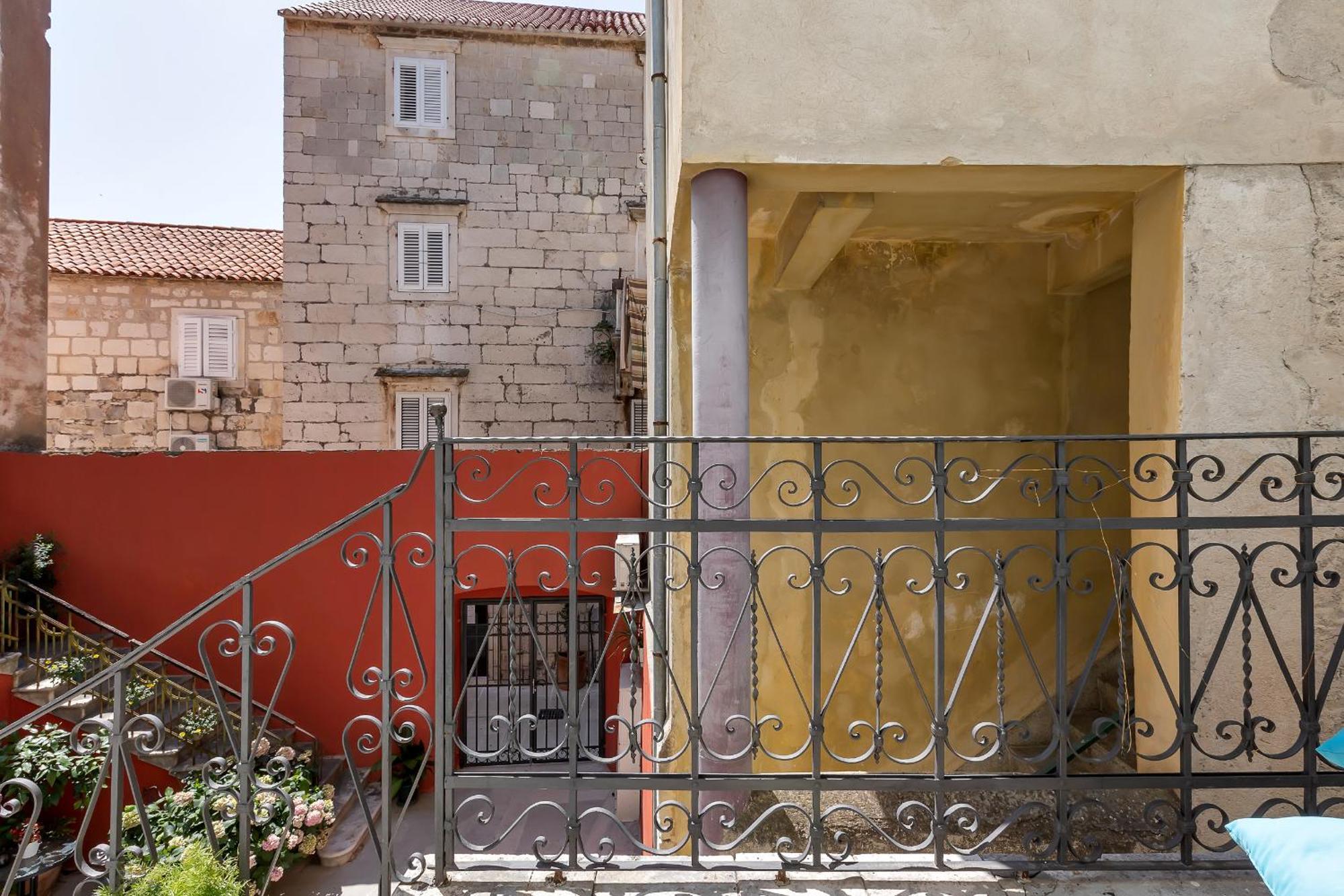 City Center Apartment Dvor Kalalarga Makarska Luaran gambar