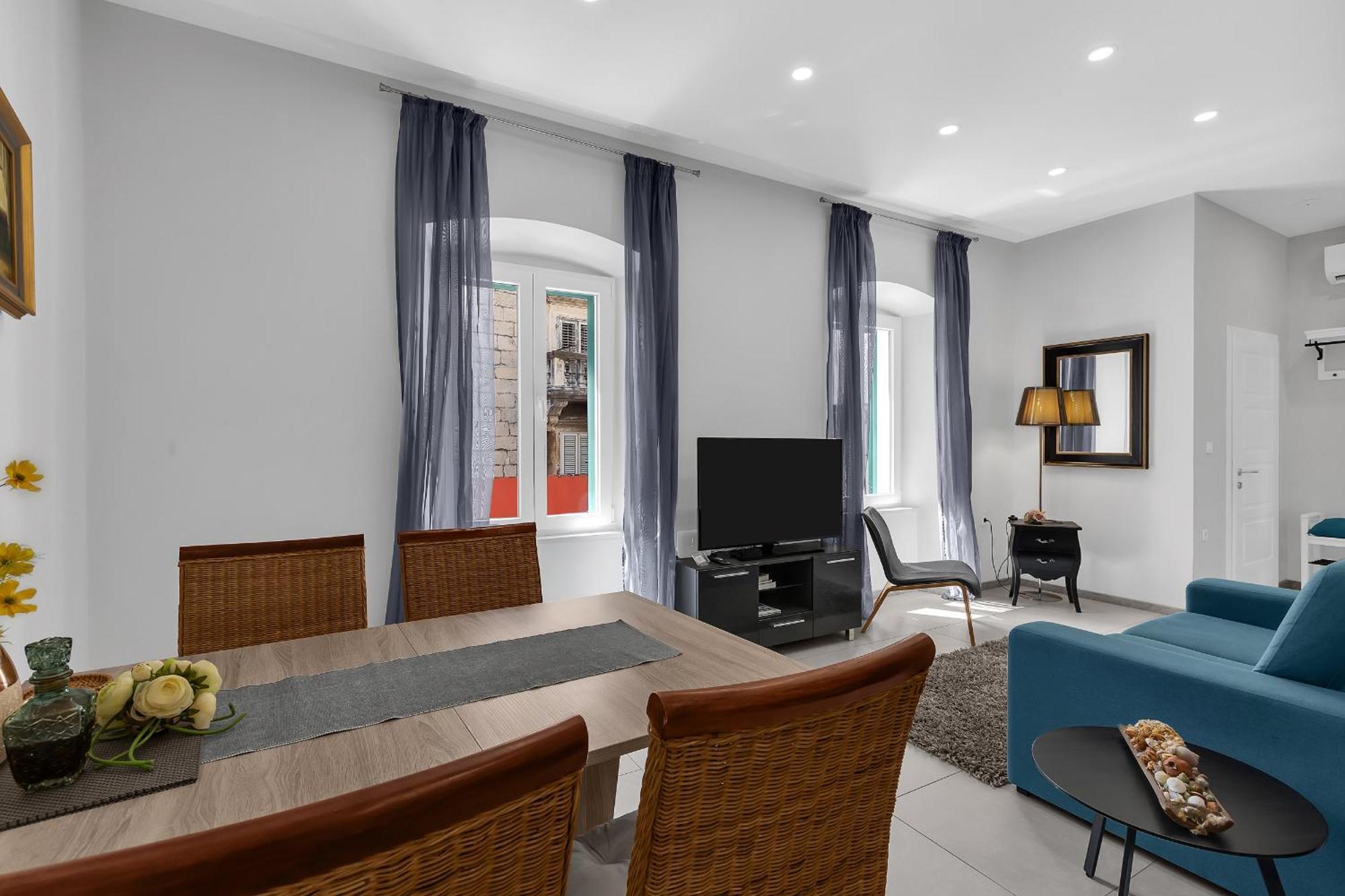 City Center Apartment Dvor Kalalarga Makarska Luaran gambar