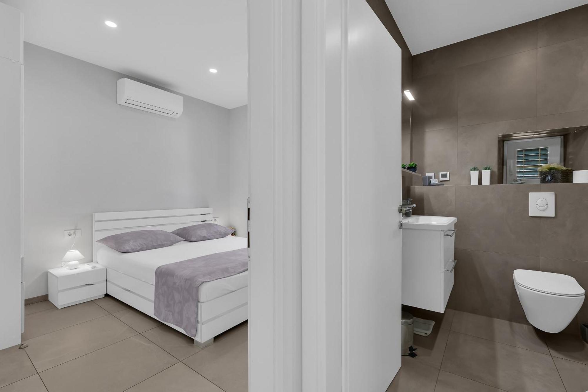 City Center Apartment Dvor Kalalarga Makarska Luaran gambar